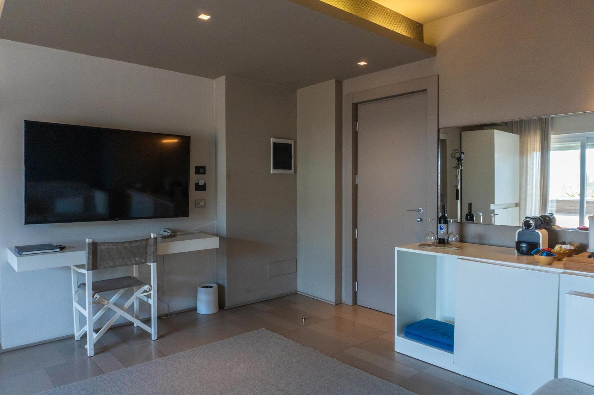 Il Fogliano Hotel Latina Esterno foto