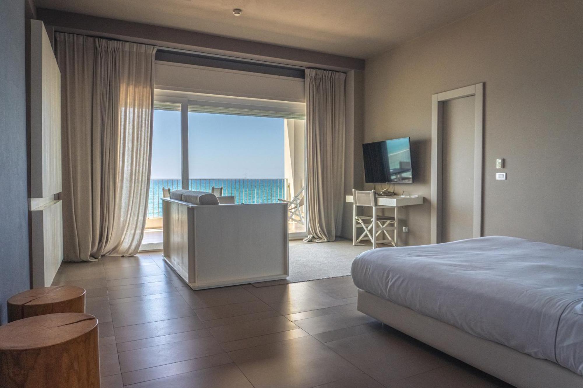 Il Fogliano Hotel Latina Esterno foto