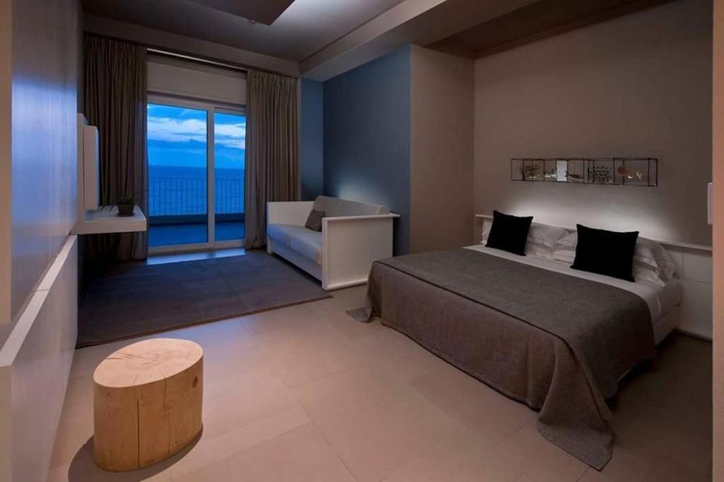 Il Fogliano Hotel Latina Esterno foto